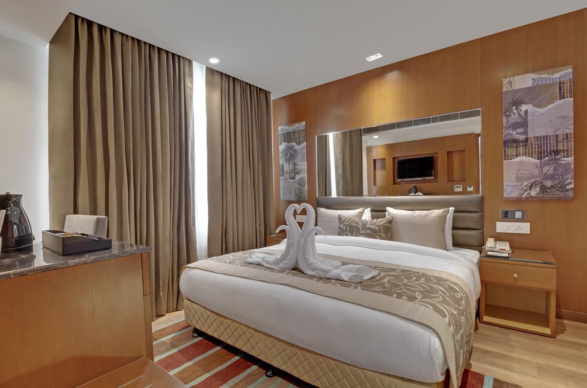 Beacon Hotel Nirman Vihar Ню Делхи Екстериор снимка